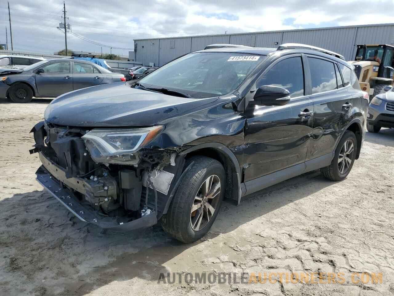 2T3WFREV1HW368325 TOYOTA RAV4 2017