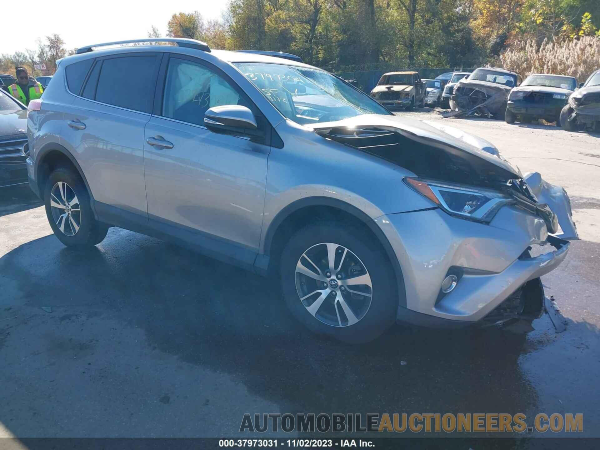 2T3WFREV1HW401887 TOYOTA RAV4 2017