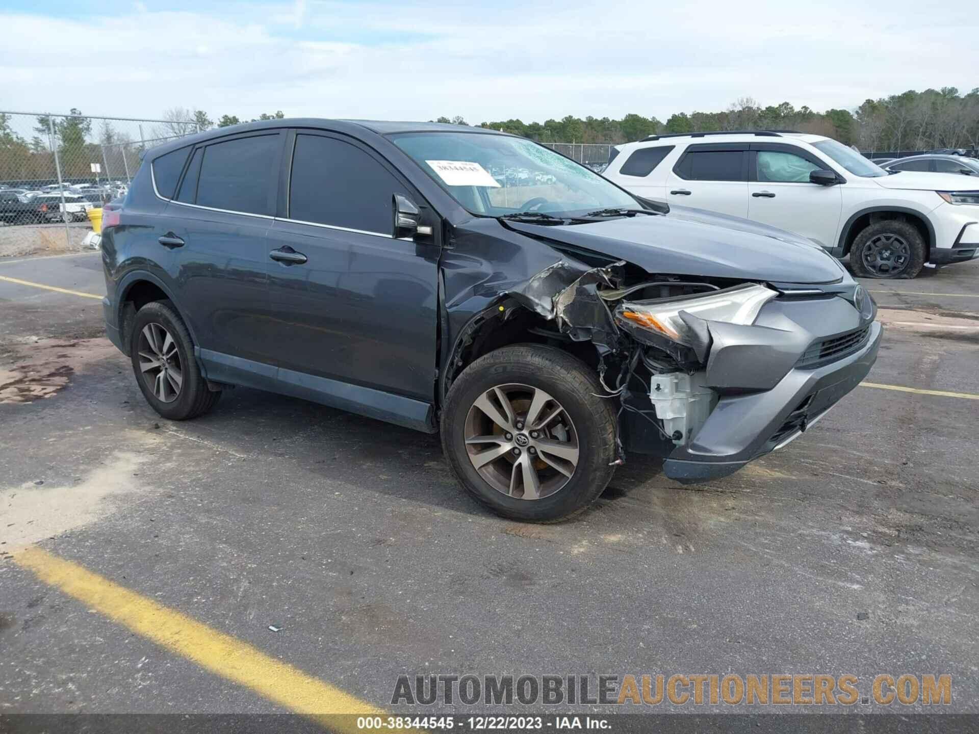 2T3WFREV1JW411695 TOYOTA RAV4 2018