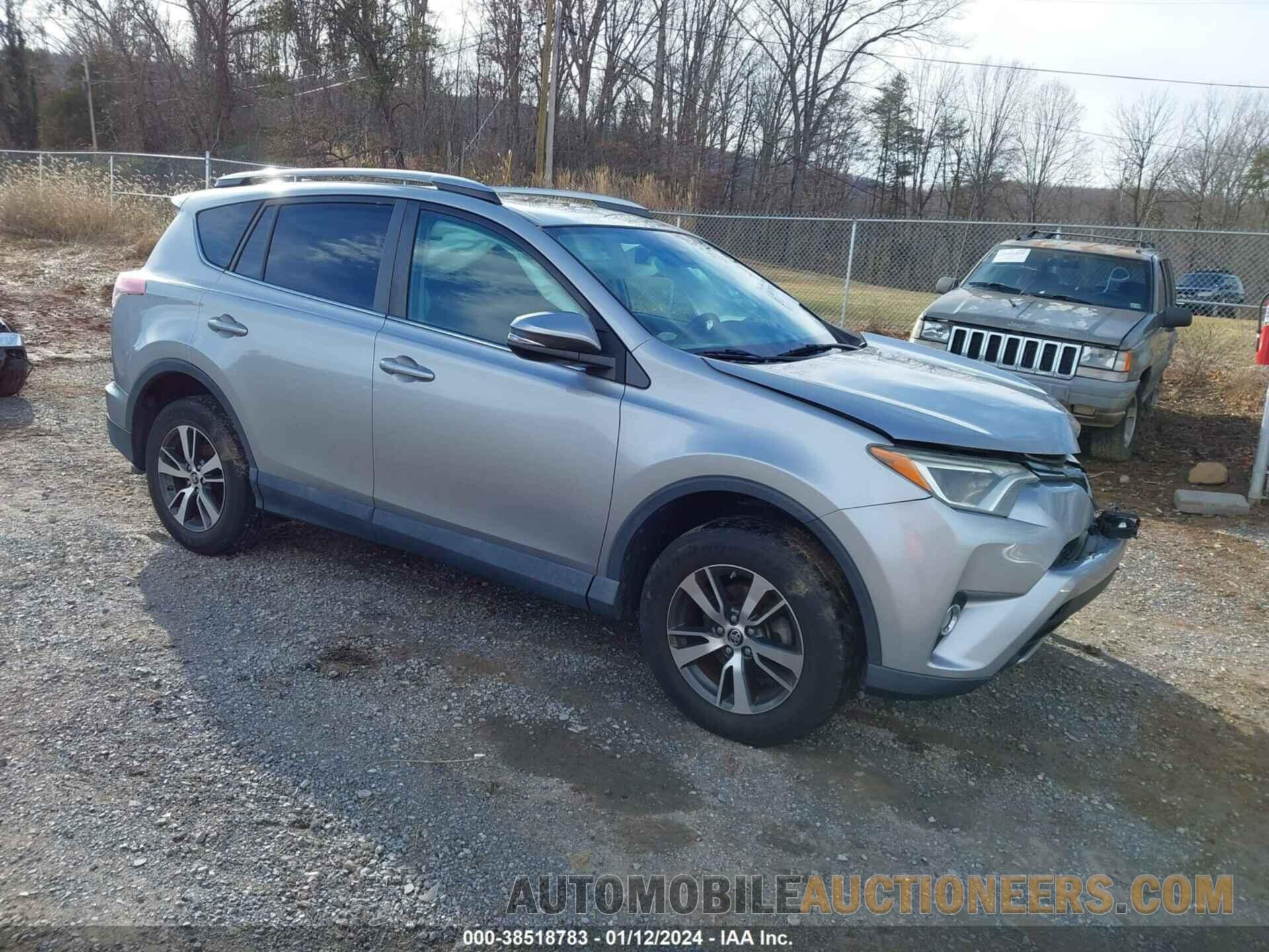 2T3WFREV1JW413835 TOYOTA RAV4 2018