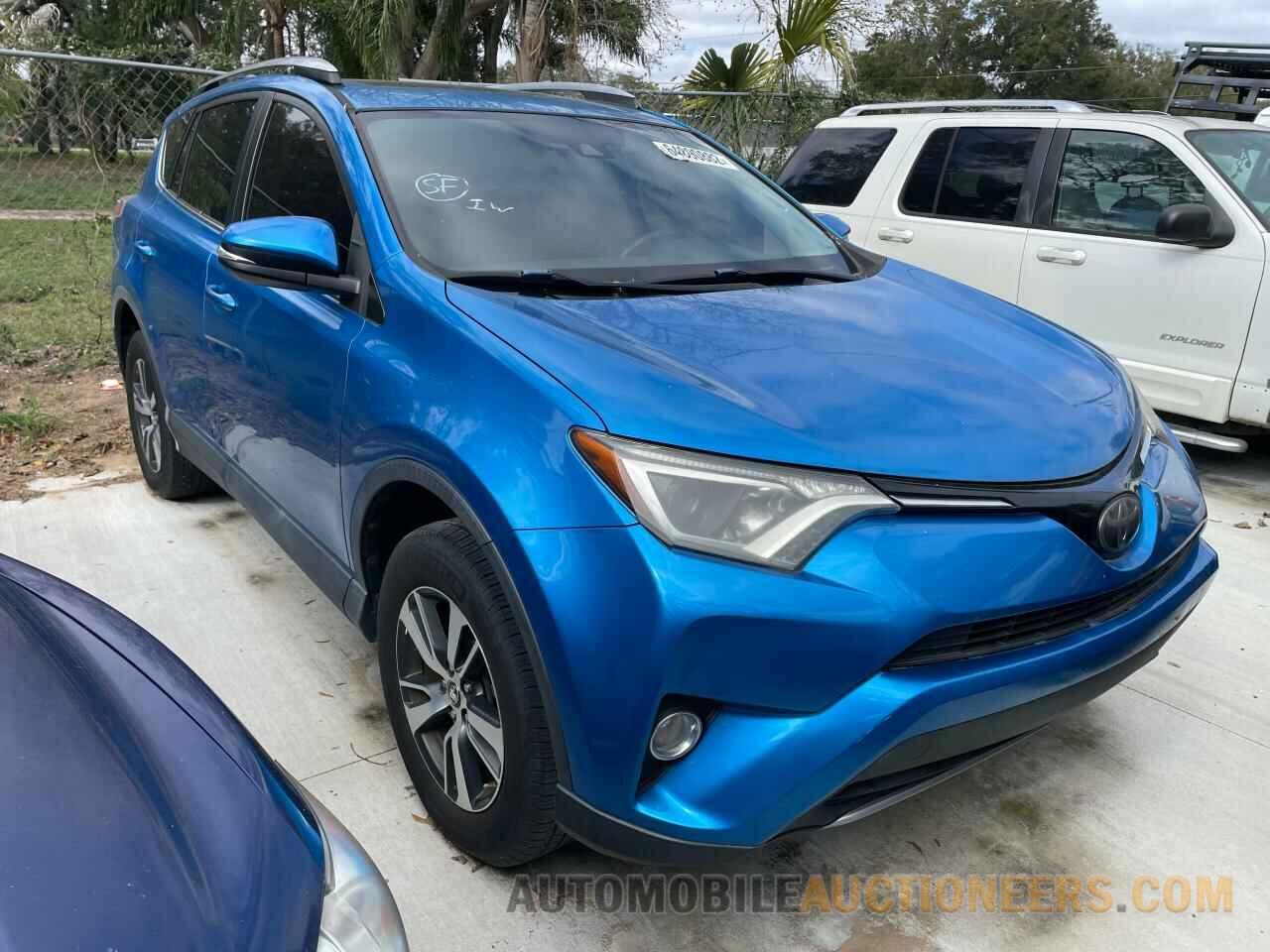 2T3WFREV1JW416783 TOYOTA RAV4 2018