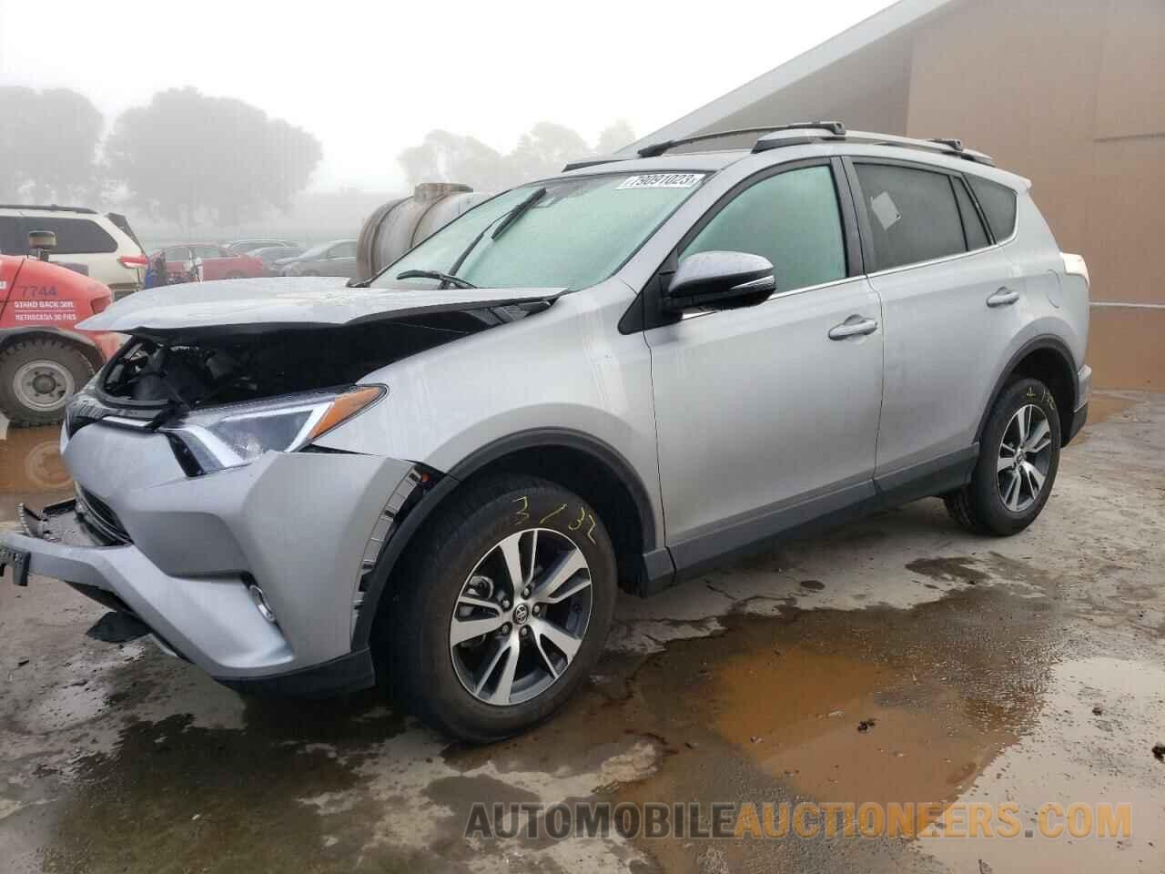 2T3WFREV1JW440646 TOYOTA RAV4 2018