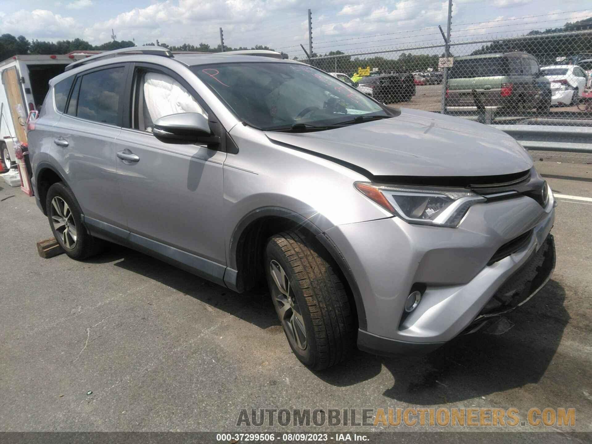 2T3WFREV1JW465725 TOYOTA RAV4 2018