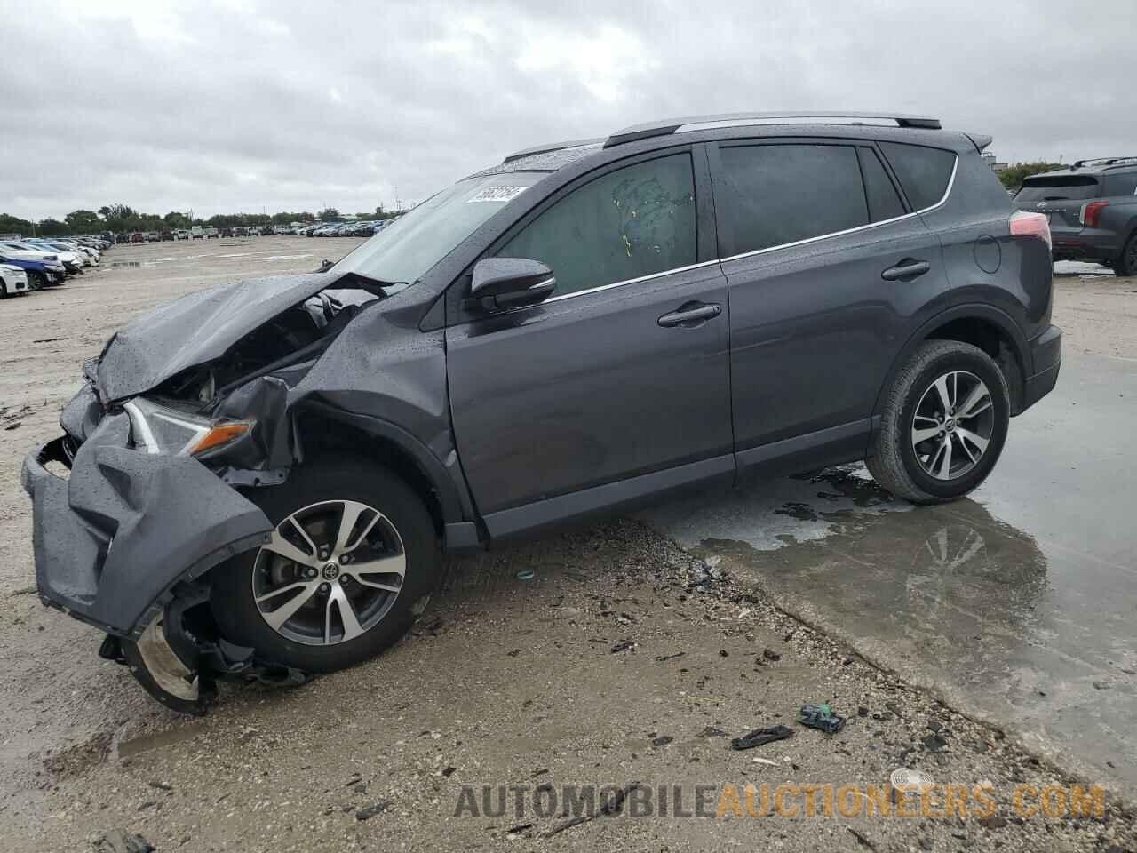 2T3WFREV1JW518021 TOYOTA RAV4 2018