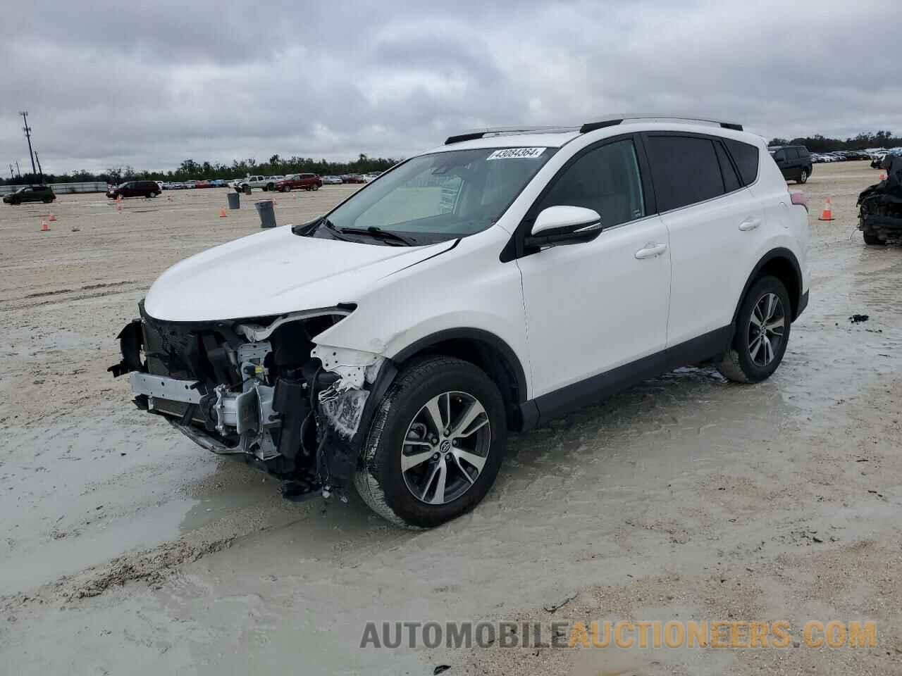 2T3WFREV1JW520657 TOYOTA RAV4 2018