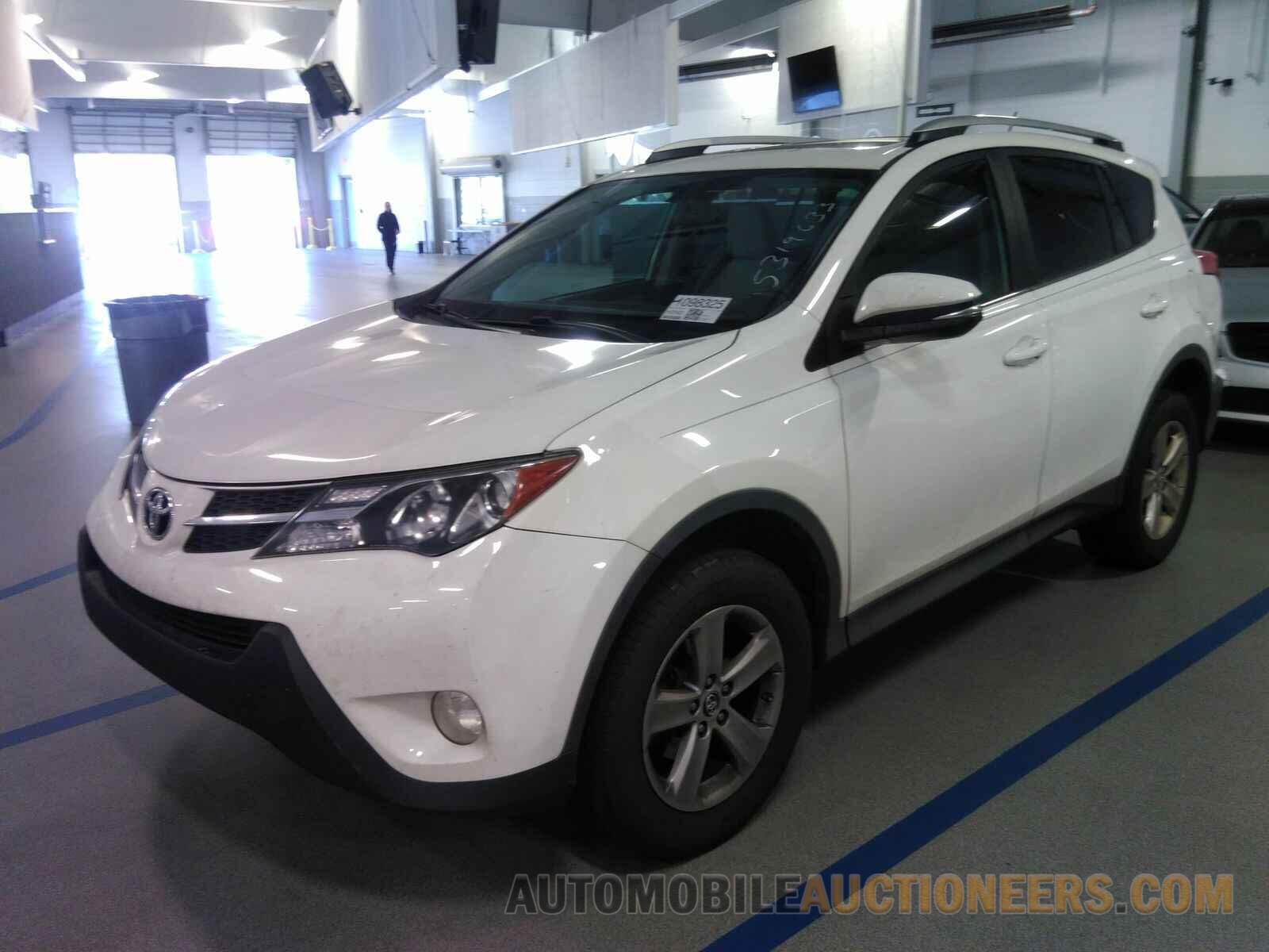 2T3WFREV2FW138046 Toyota RAV4 2015