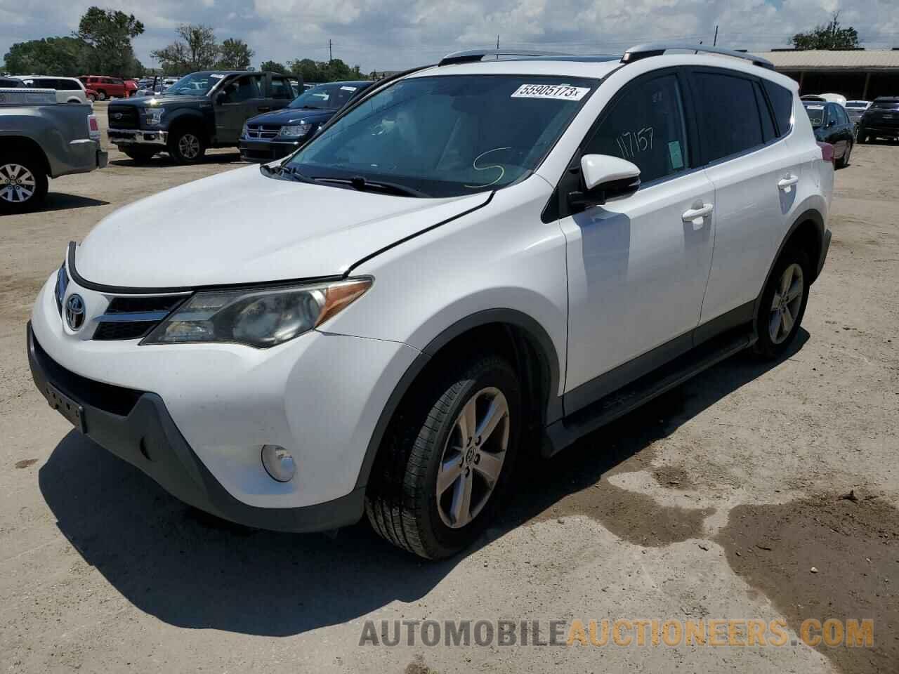 2T3WFREV2FW138239 TOYOTA RAV4 2015