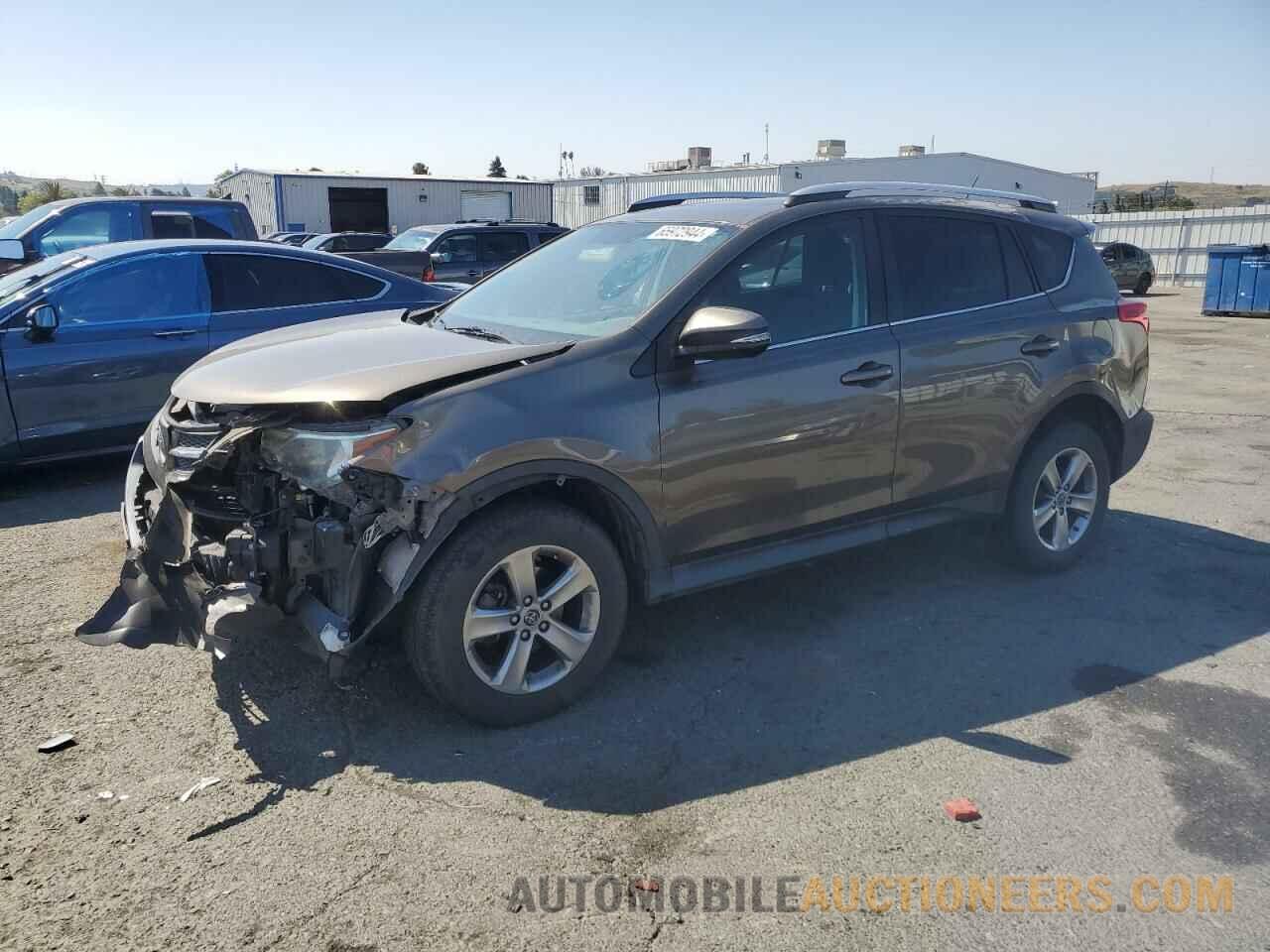 2T3WFREV2FW154814 TOYOTA RAV4 2015