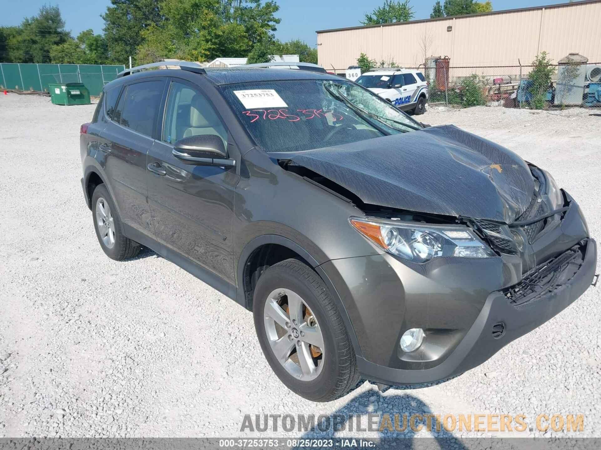 2T3WFREV2FW158961 TOYOTA RAV4 2015