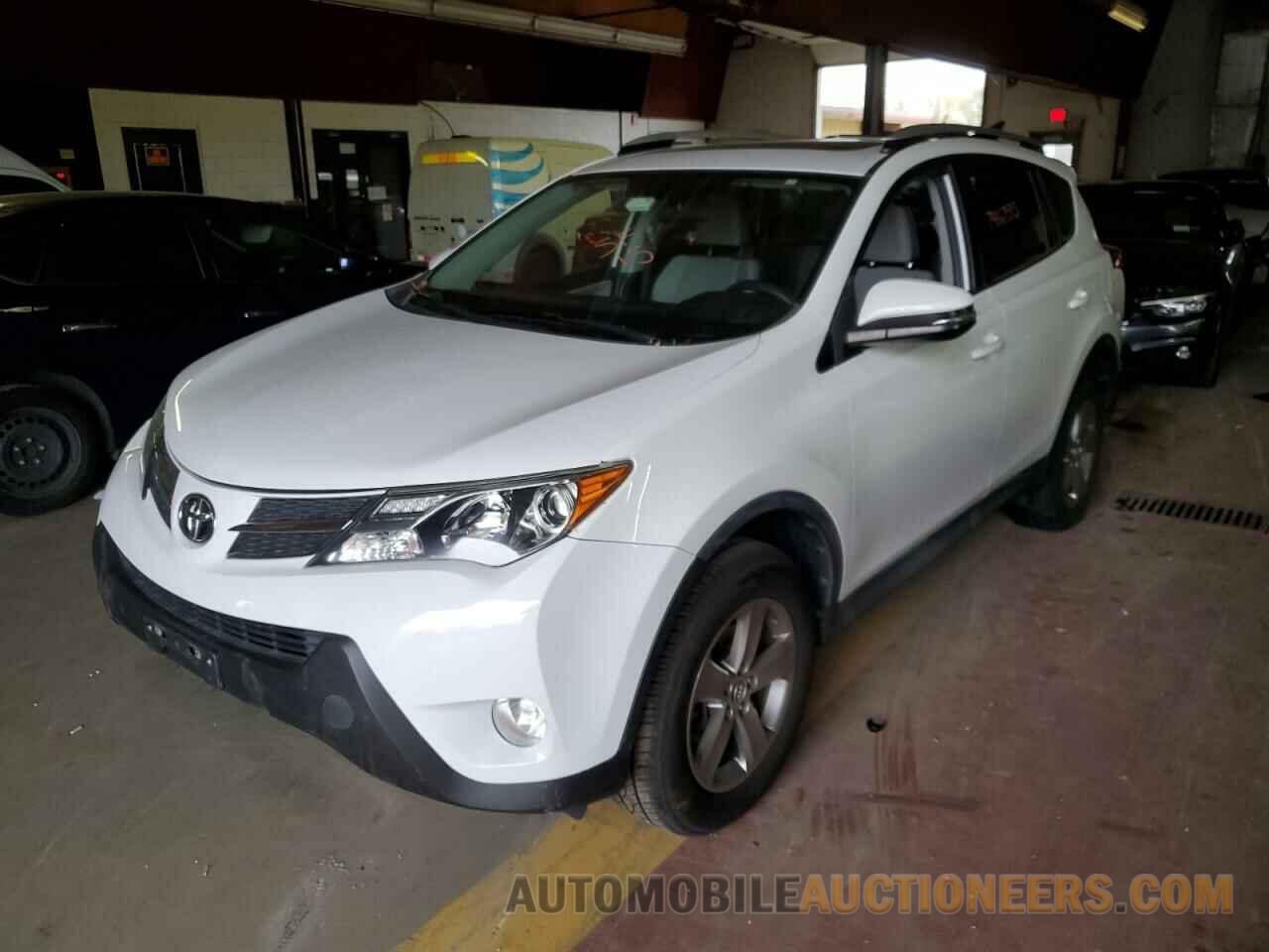 2T3WFREV2FW163366 TOYOTA RAV4 2015