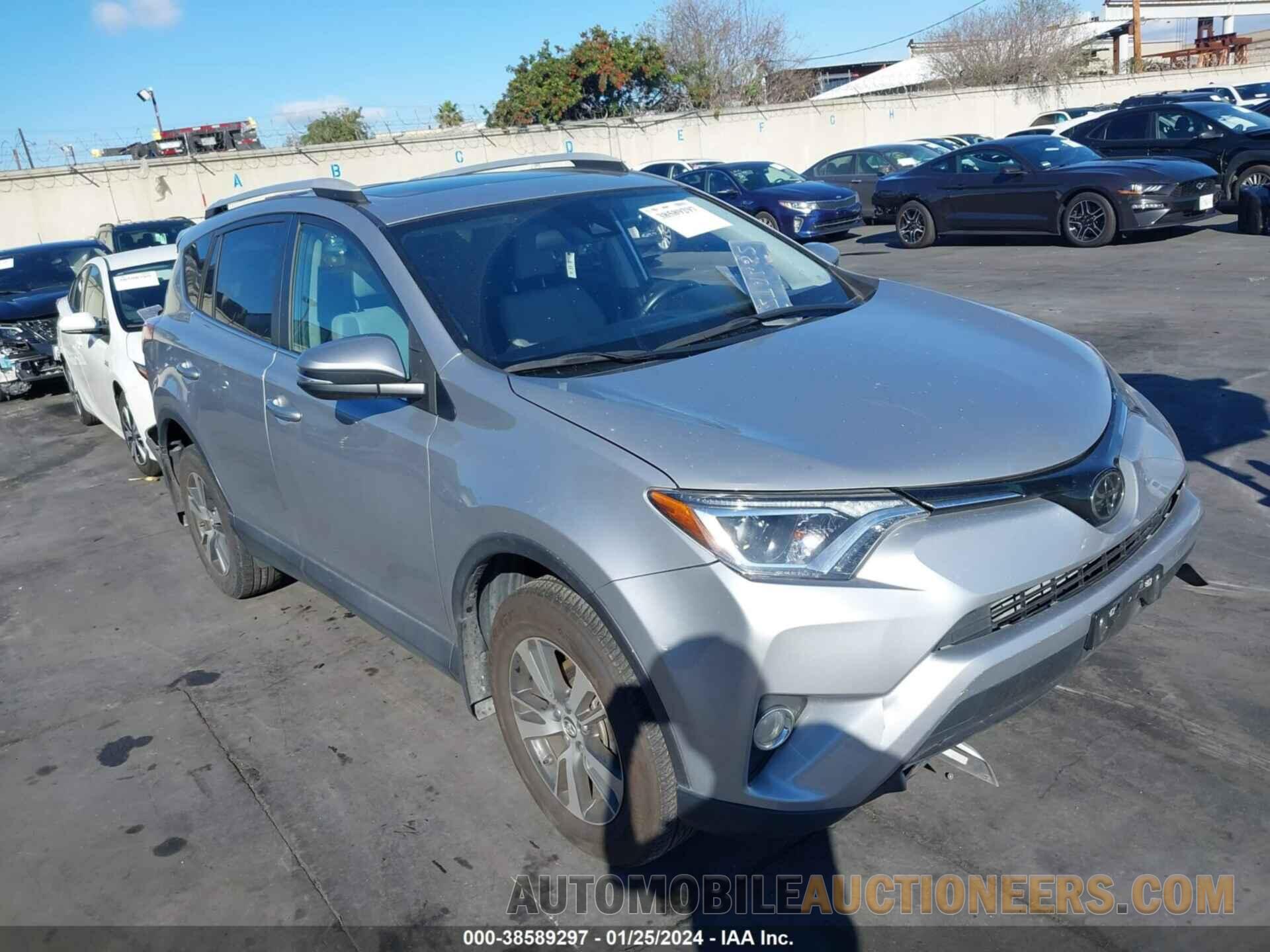 2T3WFREV2HW389121 TOYOTA RAV4 2017