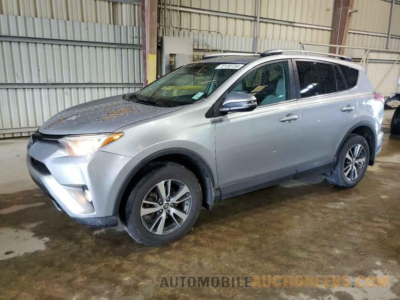 2T3WFREV2HW393492 TOYOTA RAV4 2017