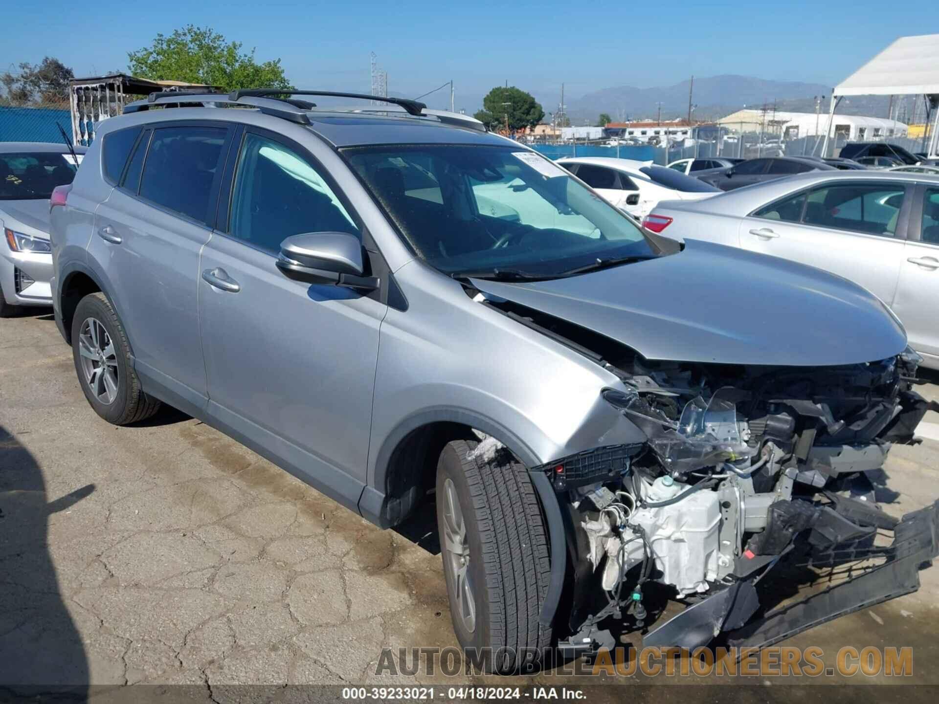 2T3WFREV2JW422270 TOYOTA RAV4 2018