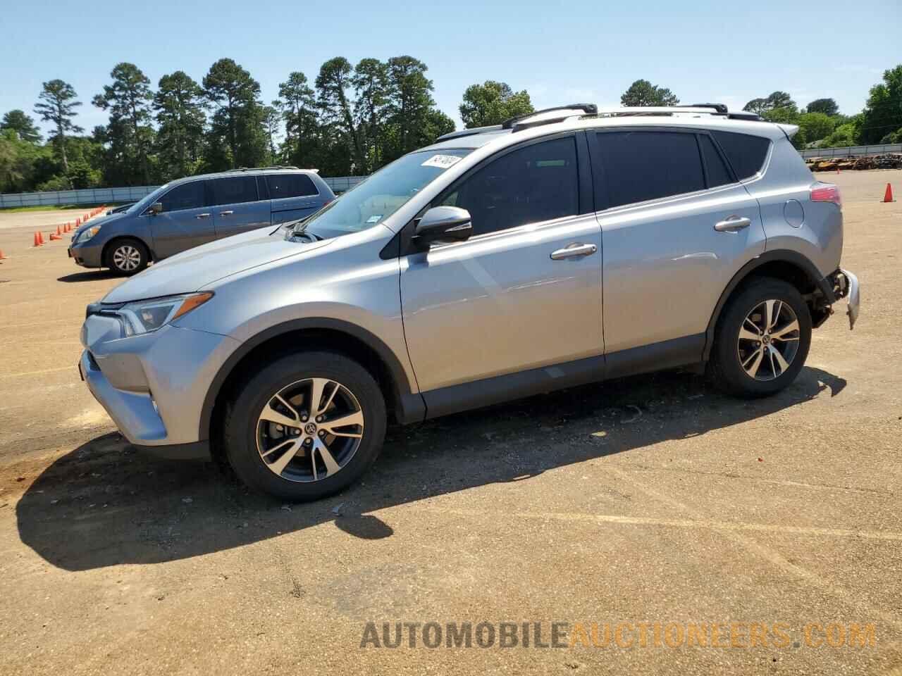 2T3WFREV2JW435343 TOYOTA RAV4 2018