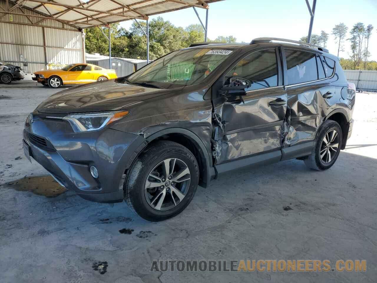 2T3WFREV2JW477916 TOYOTA RAV4 2018