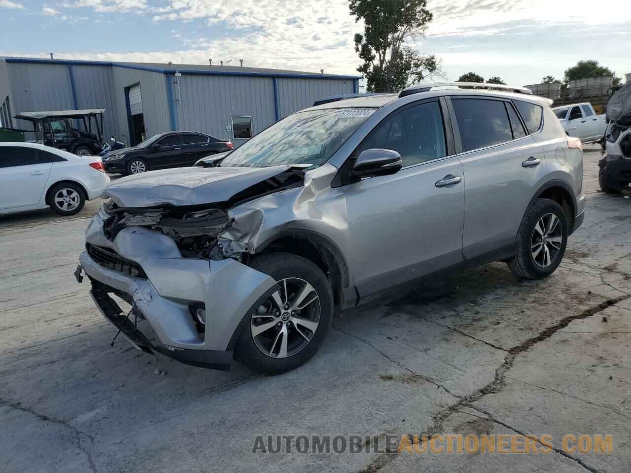 2T3WFREV2JW497924 TOYOTA RAV4 2018