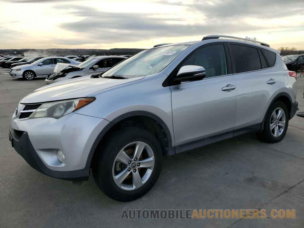 2T3WFREV3FW171251 TOYOTA RAV4 2015