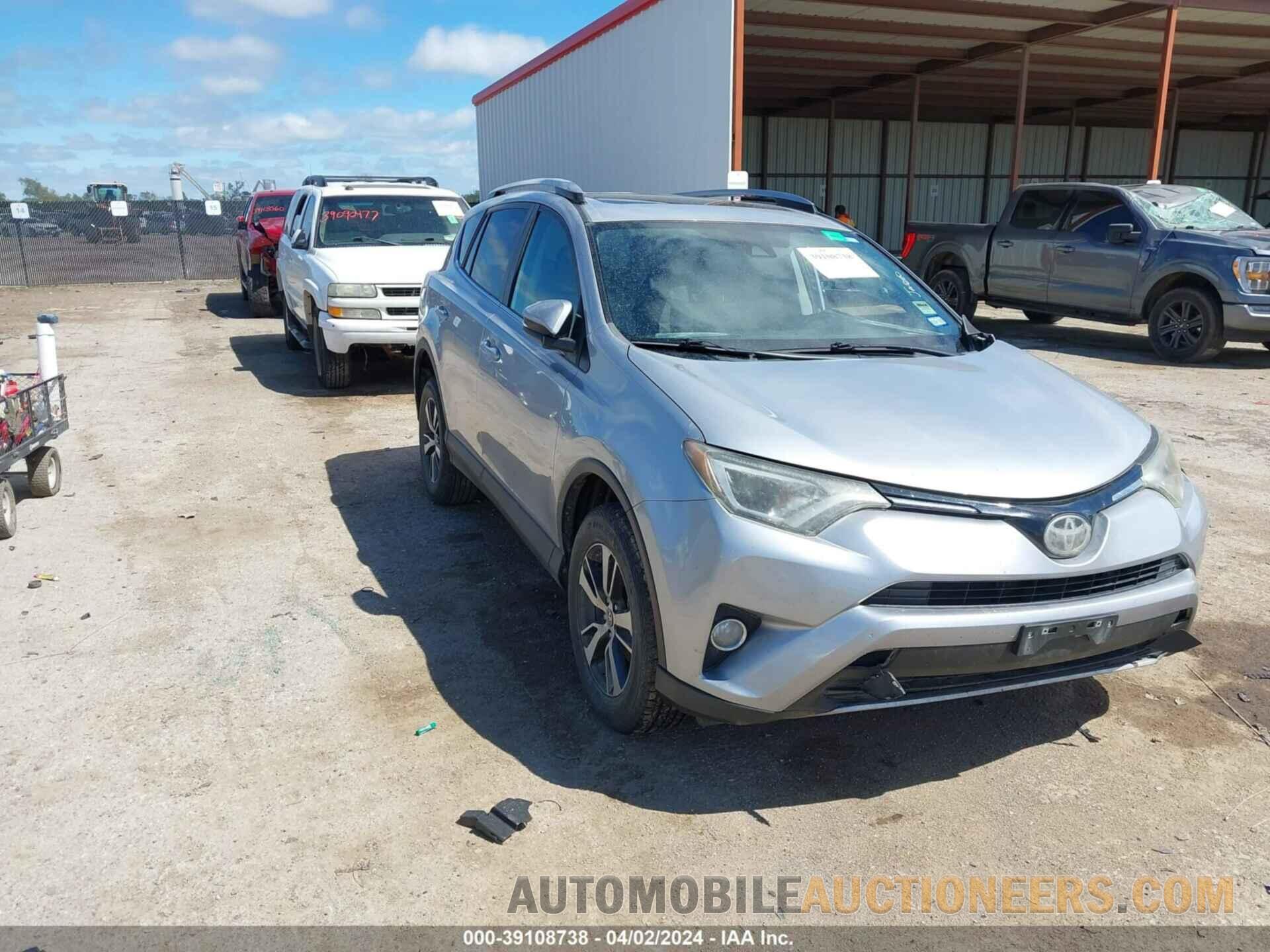 2T3WFREV3HW366818 TOYOTA RAV4 2017