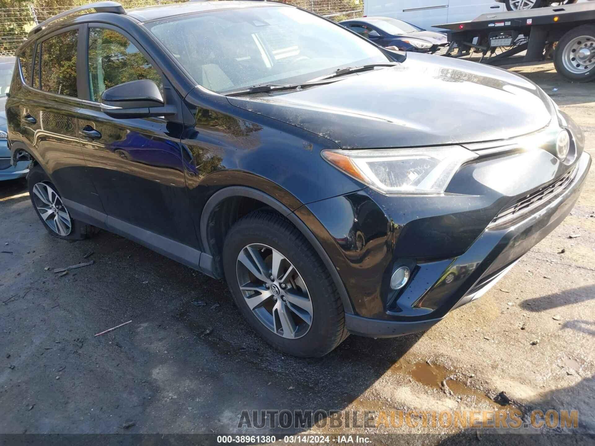 2T3WFREV3HW371985 TOYOTA RAV4 2017