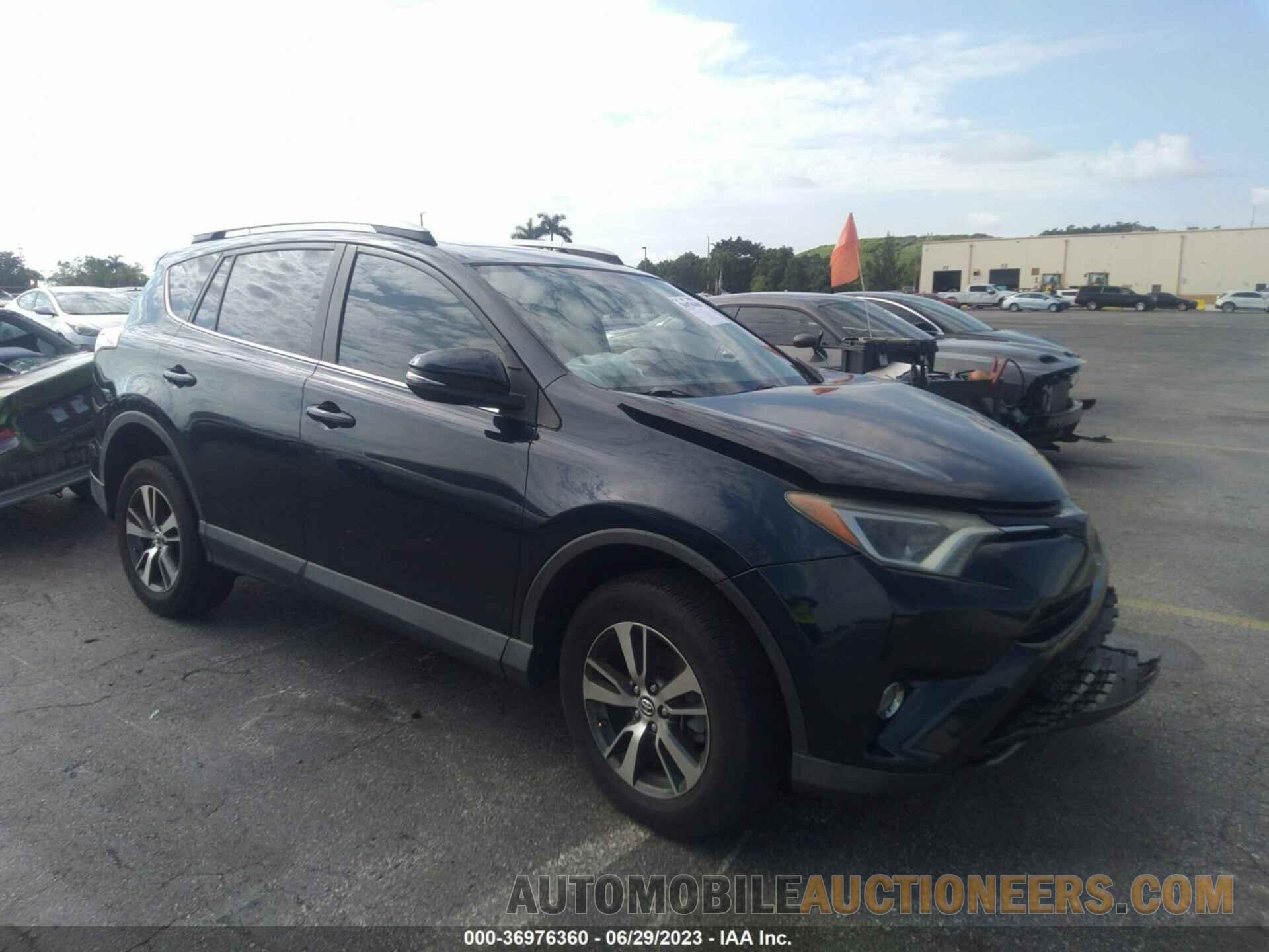 2T3WFREV3HW374319 TOYOTA RAV4 2017