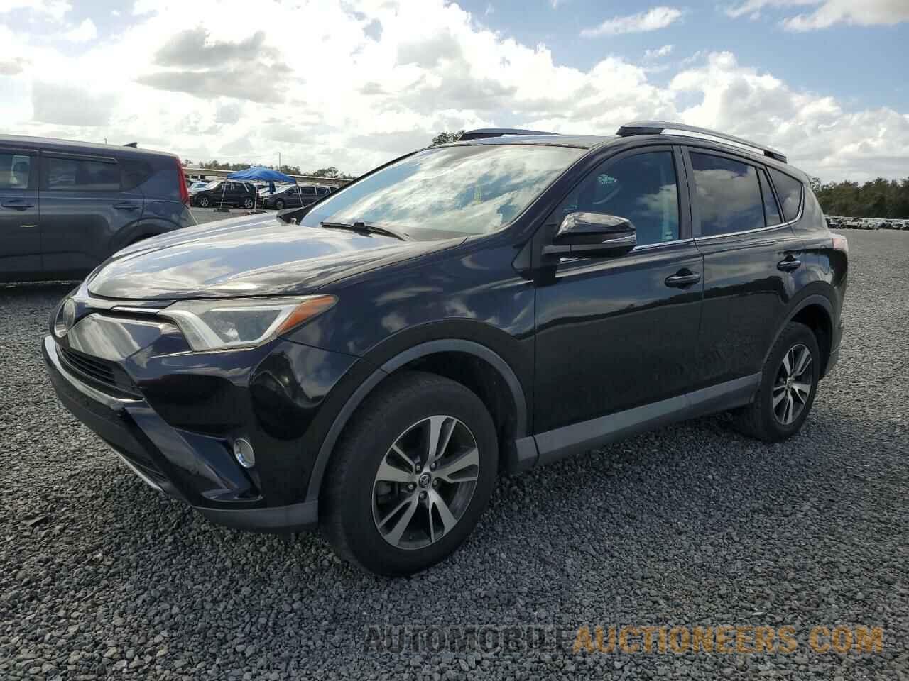 2T3WFREV3HW383571 TOYOTA RAV4 2017