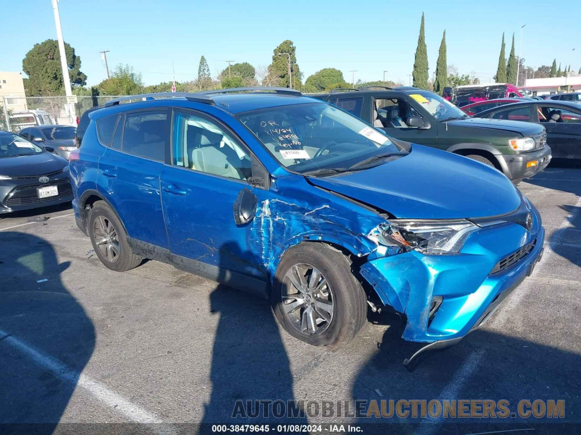 2T3WFREV3HW384591 TOYOTA RAV4 2017