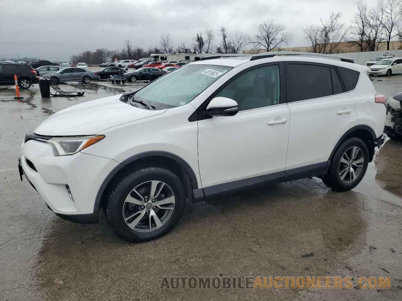 2T3WFREV3JW409608 TOYOTA RAV4 2018