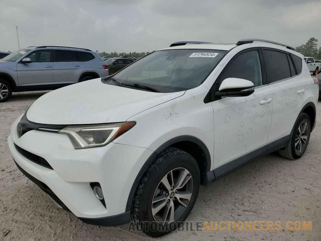 2T3WFREV3JW417613 TOYOTA RAV4 2018