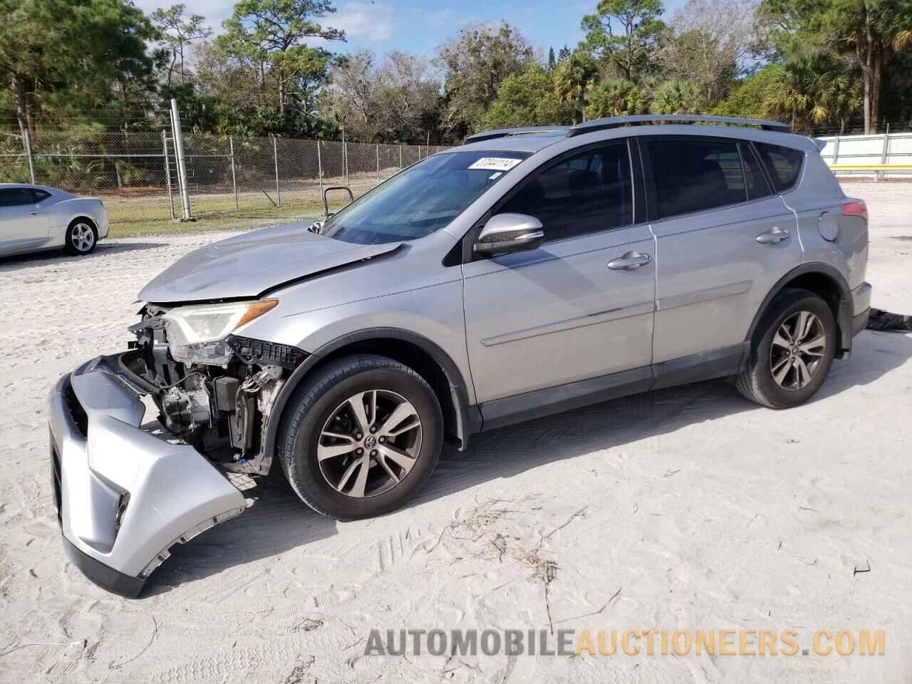 2T3WFREV3JW421760 TOYOTA RAV4 2018