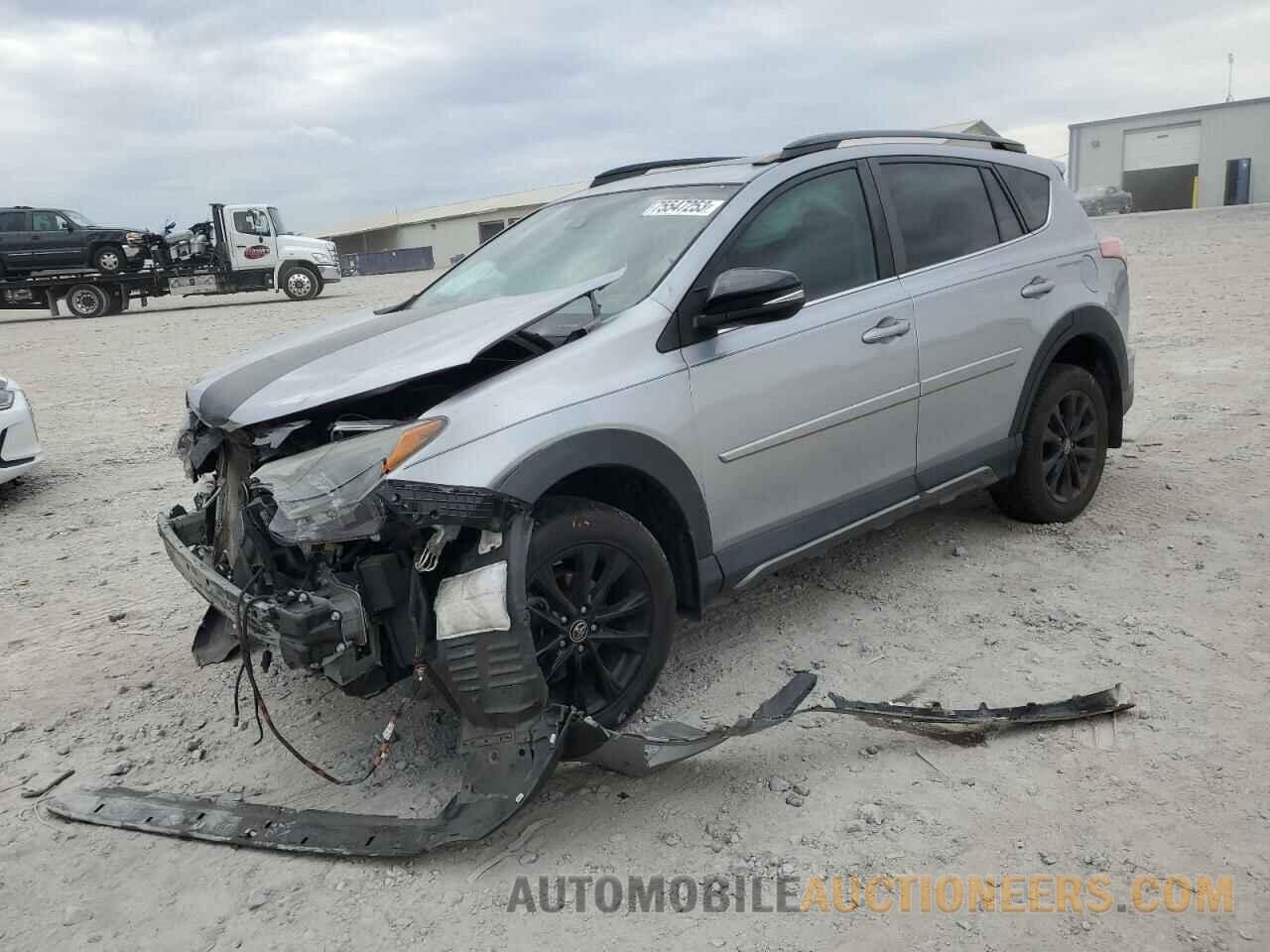 2T3WFREV3JW452958 TOYOTA RAV4 2018