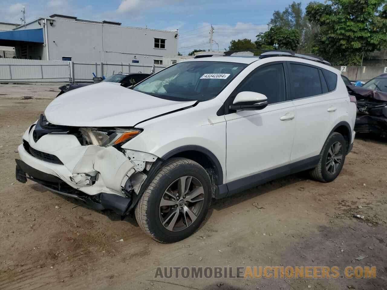 2T3WFREV3JW457349 TOYOTA RAV4 2018