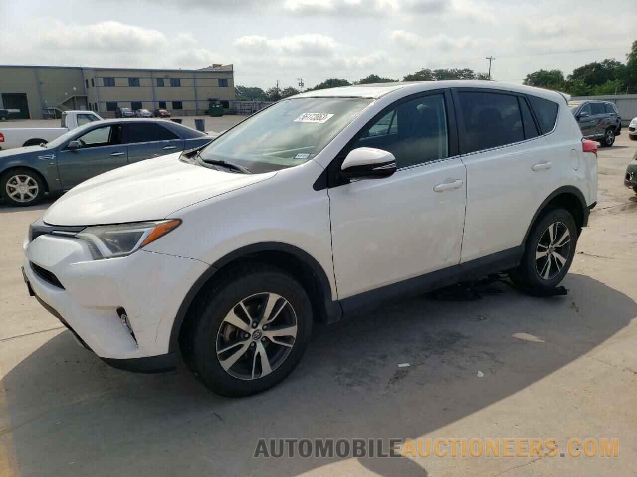 2T3WFREV3JW469114 TOYOTA RAV4 2018