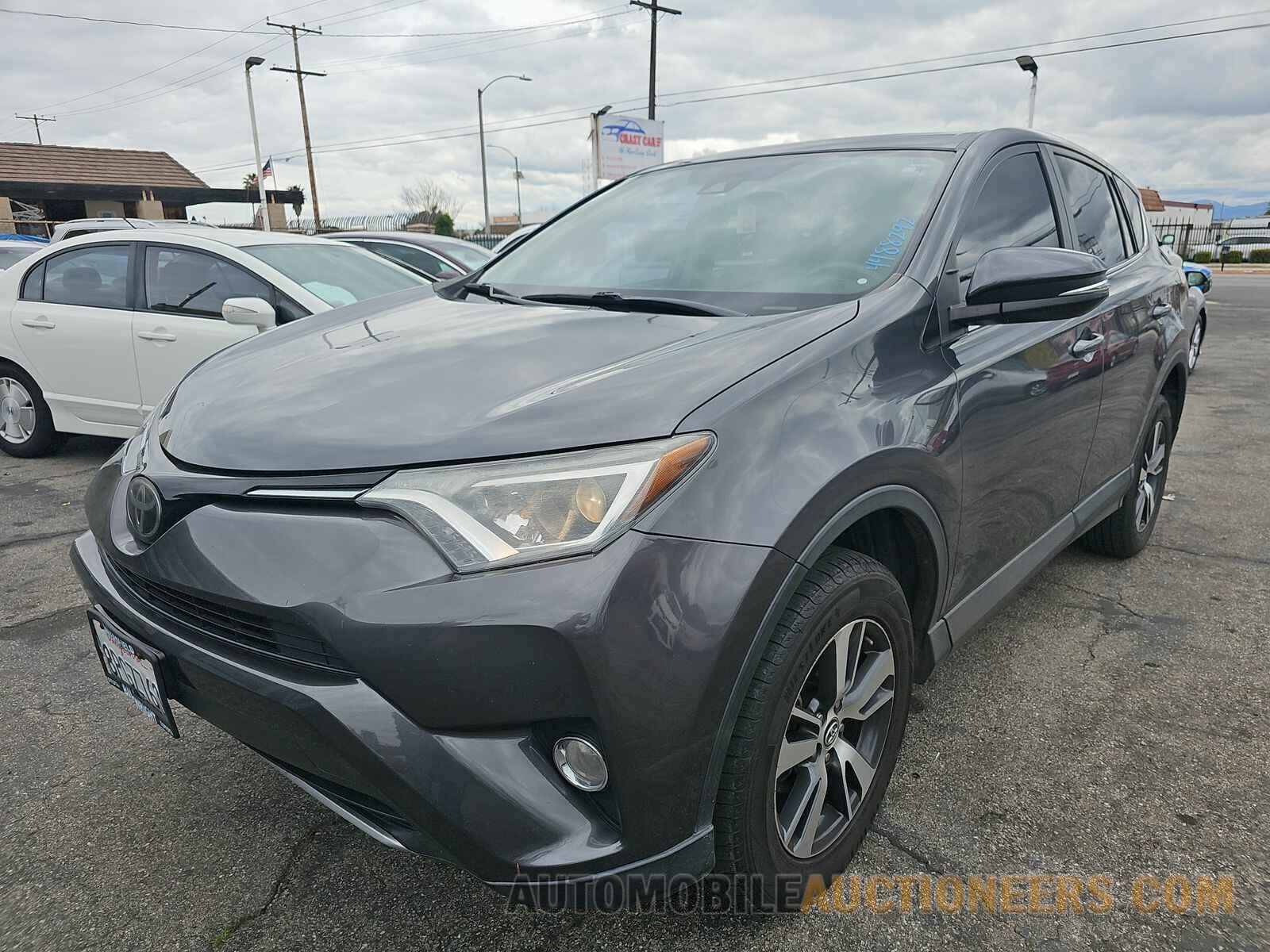 2T3WFREV3JW481294 Toyota RAV4 2018