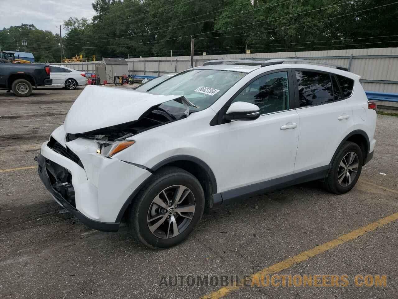 2T3WFREV3JW483546 TOYOTA RAV4 2018