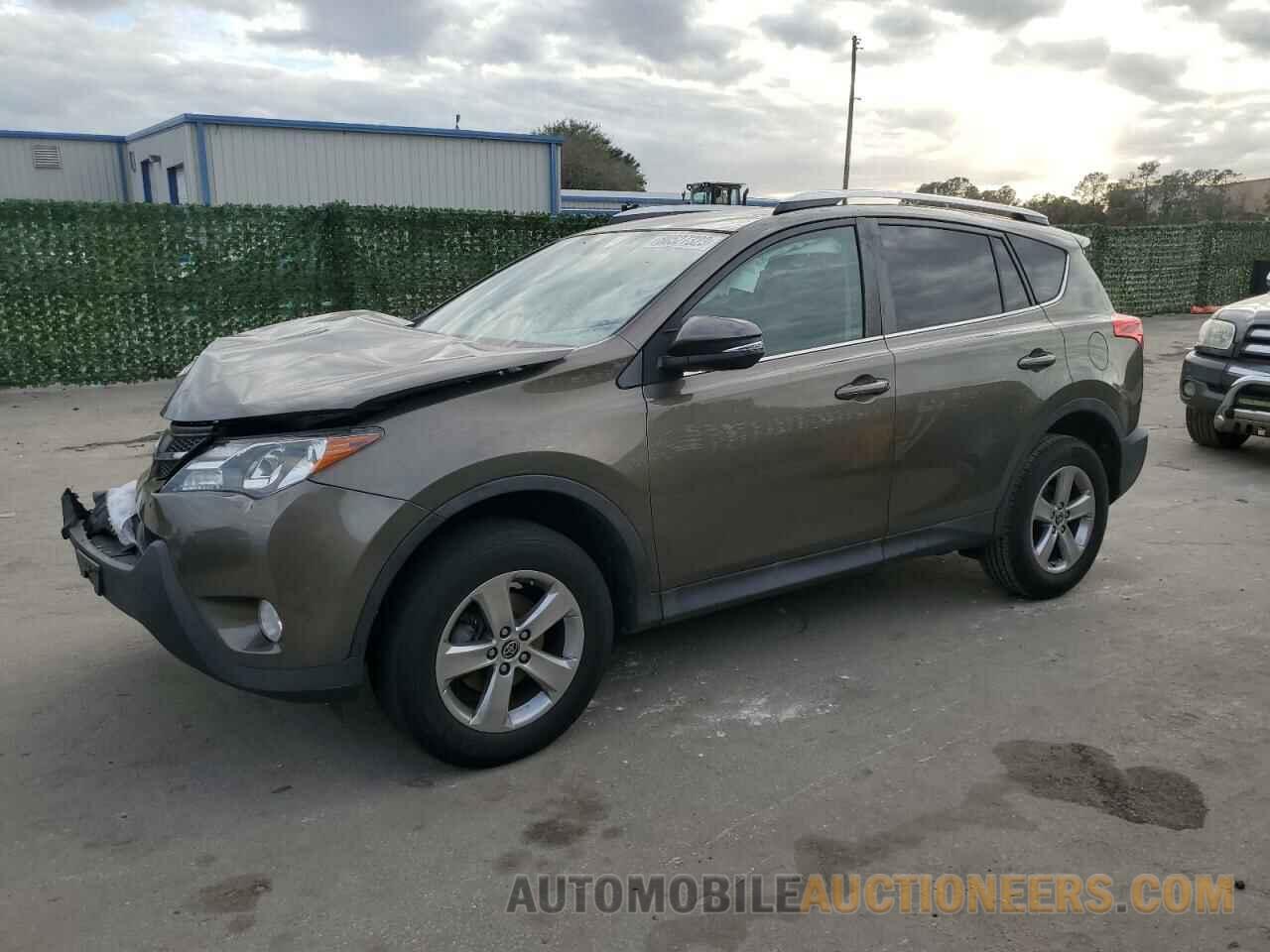 2T3WFREV4FW168455 TOYOTA RAV4 2015