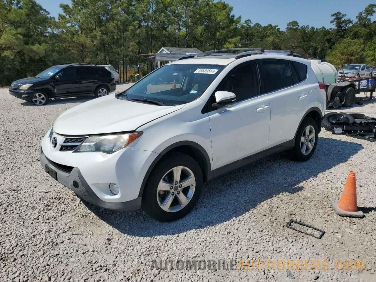 2T3WFREV4FW172697 TOYOTA RAV4 2015