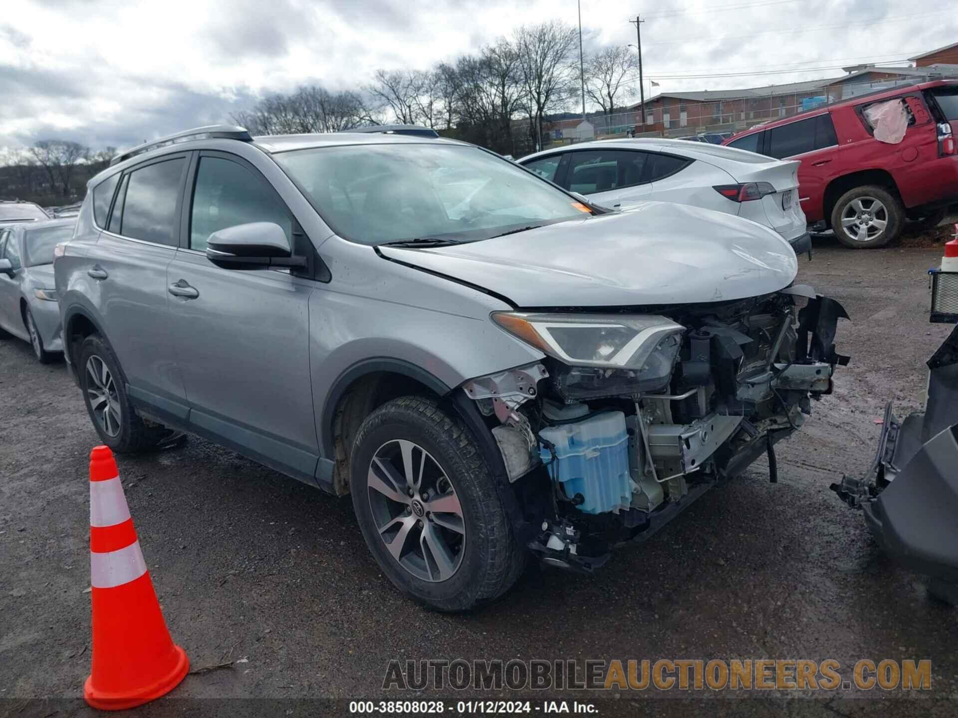 2T3WFREV4HW342396 TOYOTA RAV4 2017