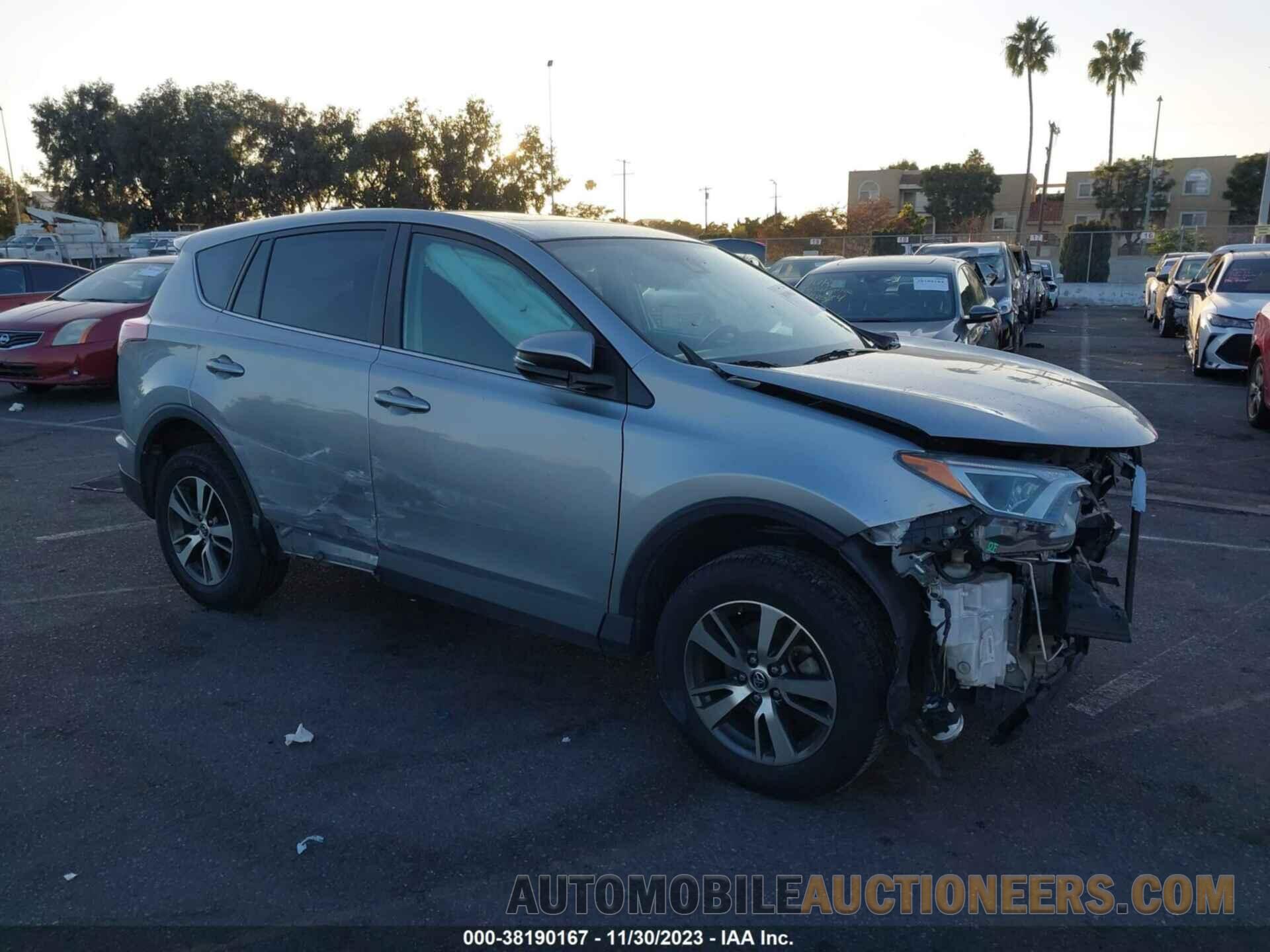 2T3WFREV4HW363426 TOYOTA RAV4 2017