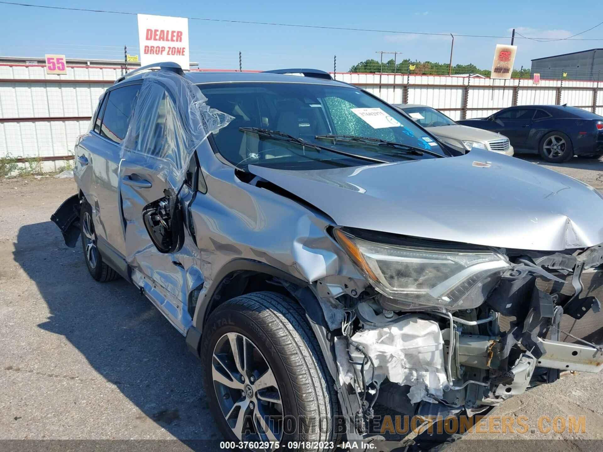 2T3WFREV4HW376709 TOYOTA RAV4 2017