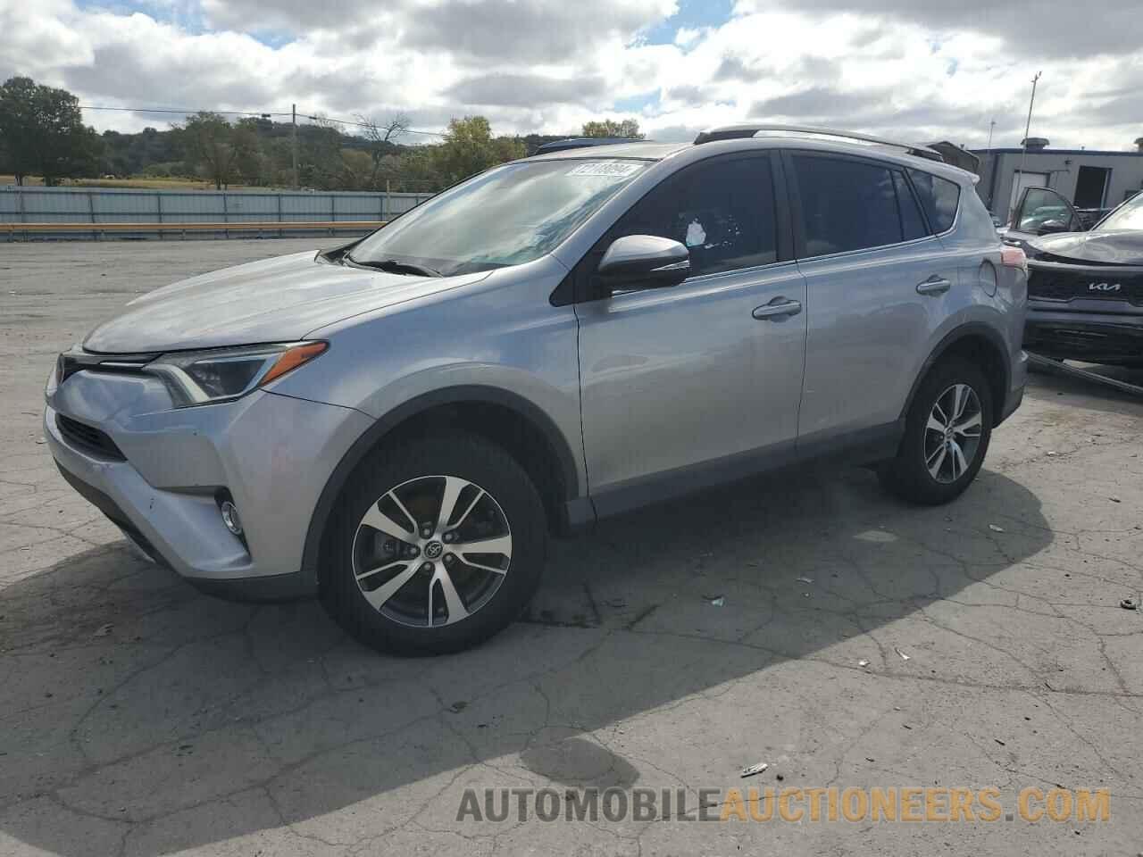 2T3WFREV4HW392697 TOYOTA RAV4 2017