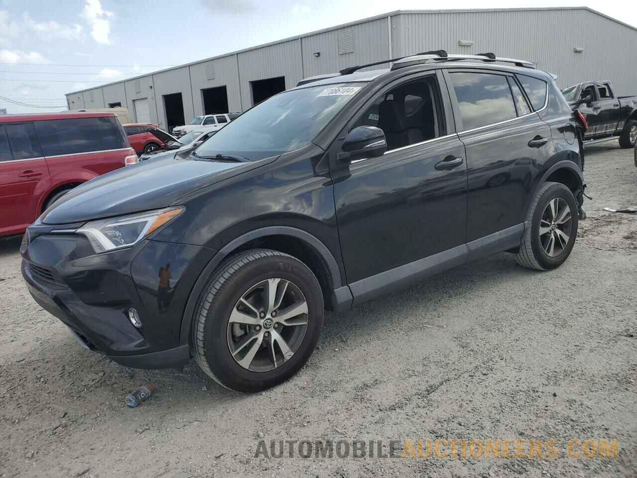 2T3WFREV4JW411982 TOYOTA RAV4 2018