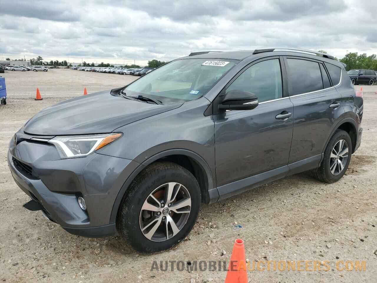 2T3WFREV4JW458817 TOYOTA RAV4 2018