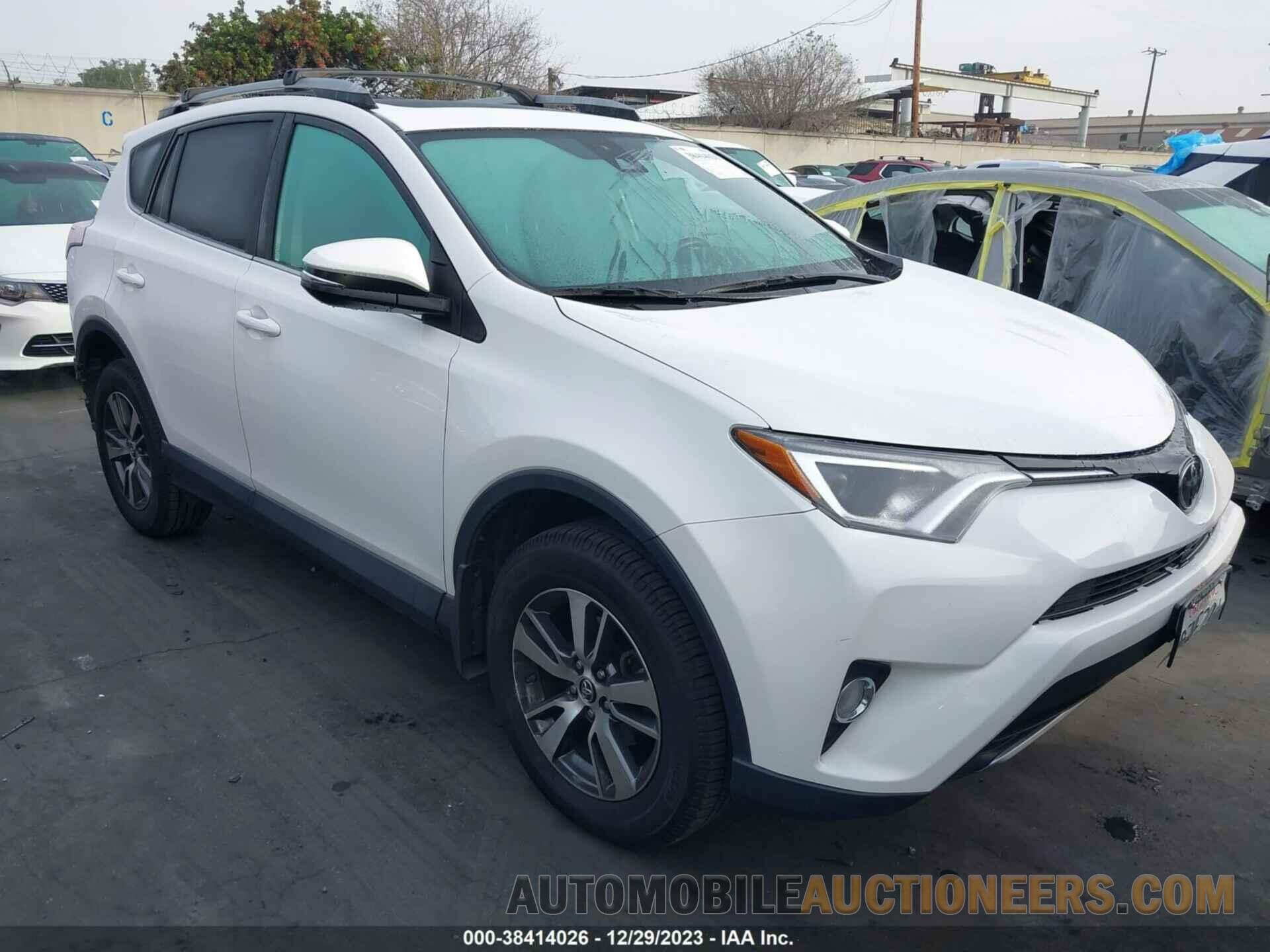 2T3WFREV4JW463547 TOYOTA RAV4 2018