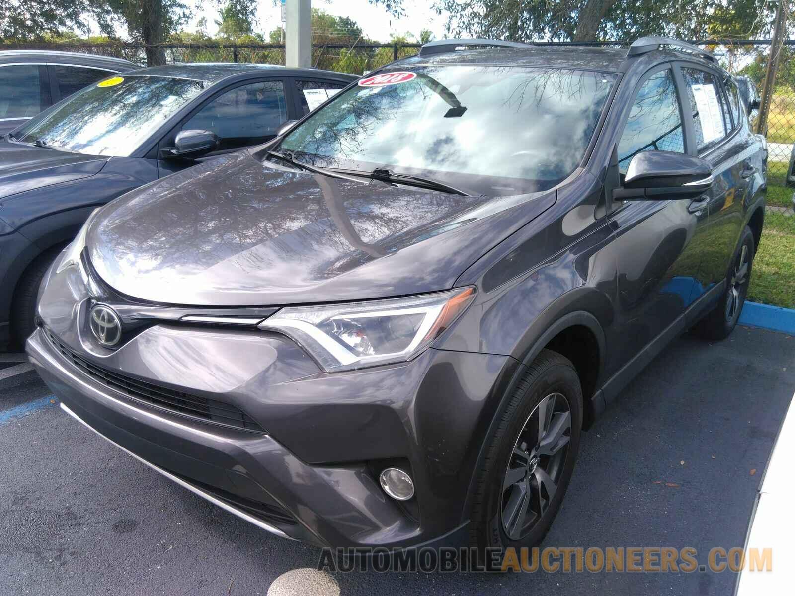 2T3WFREV4JW479330 Toyota RAV4 2018