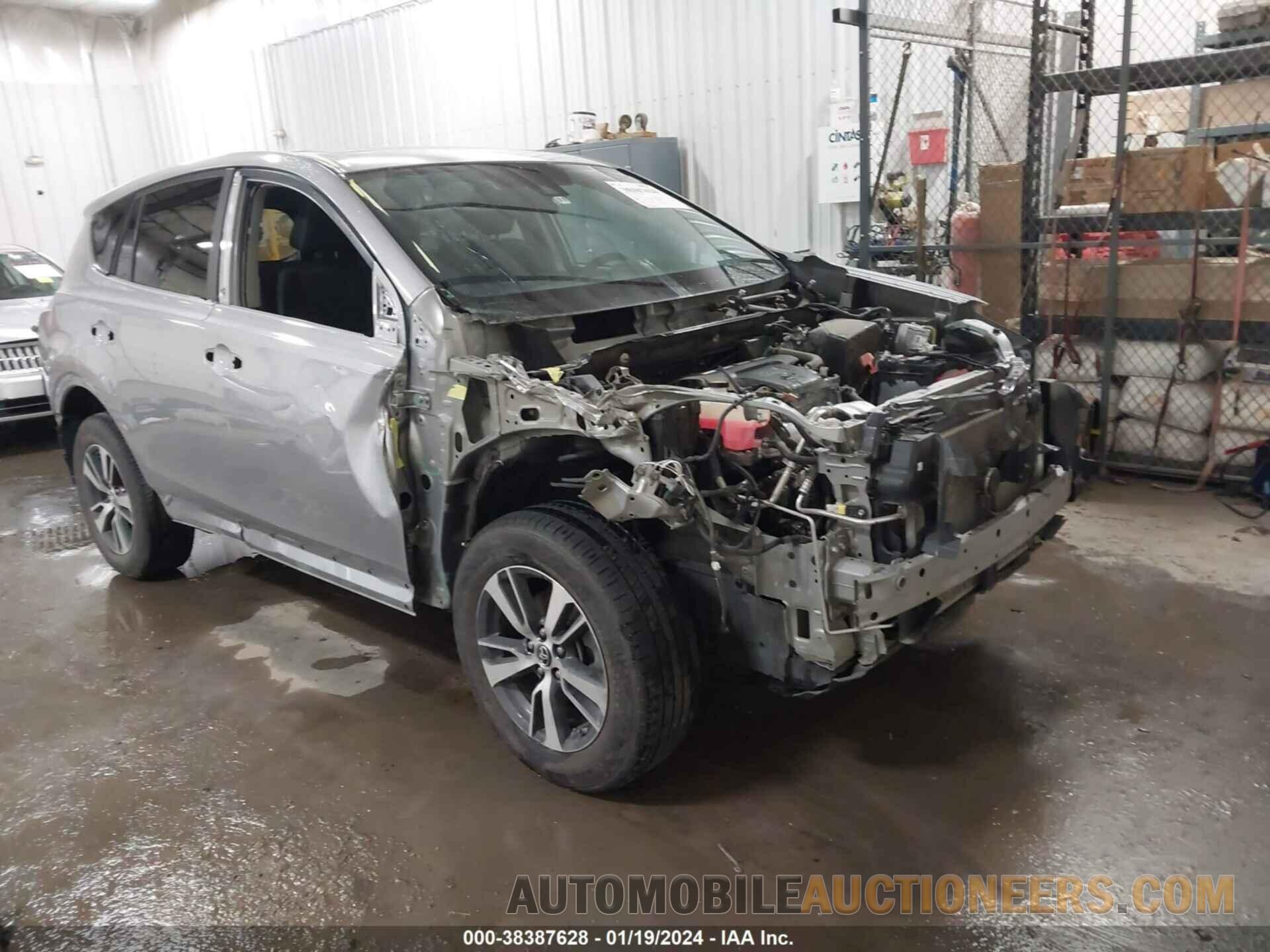 2T3WFREV4JW480896 TOYOTA RAV4 2018