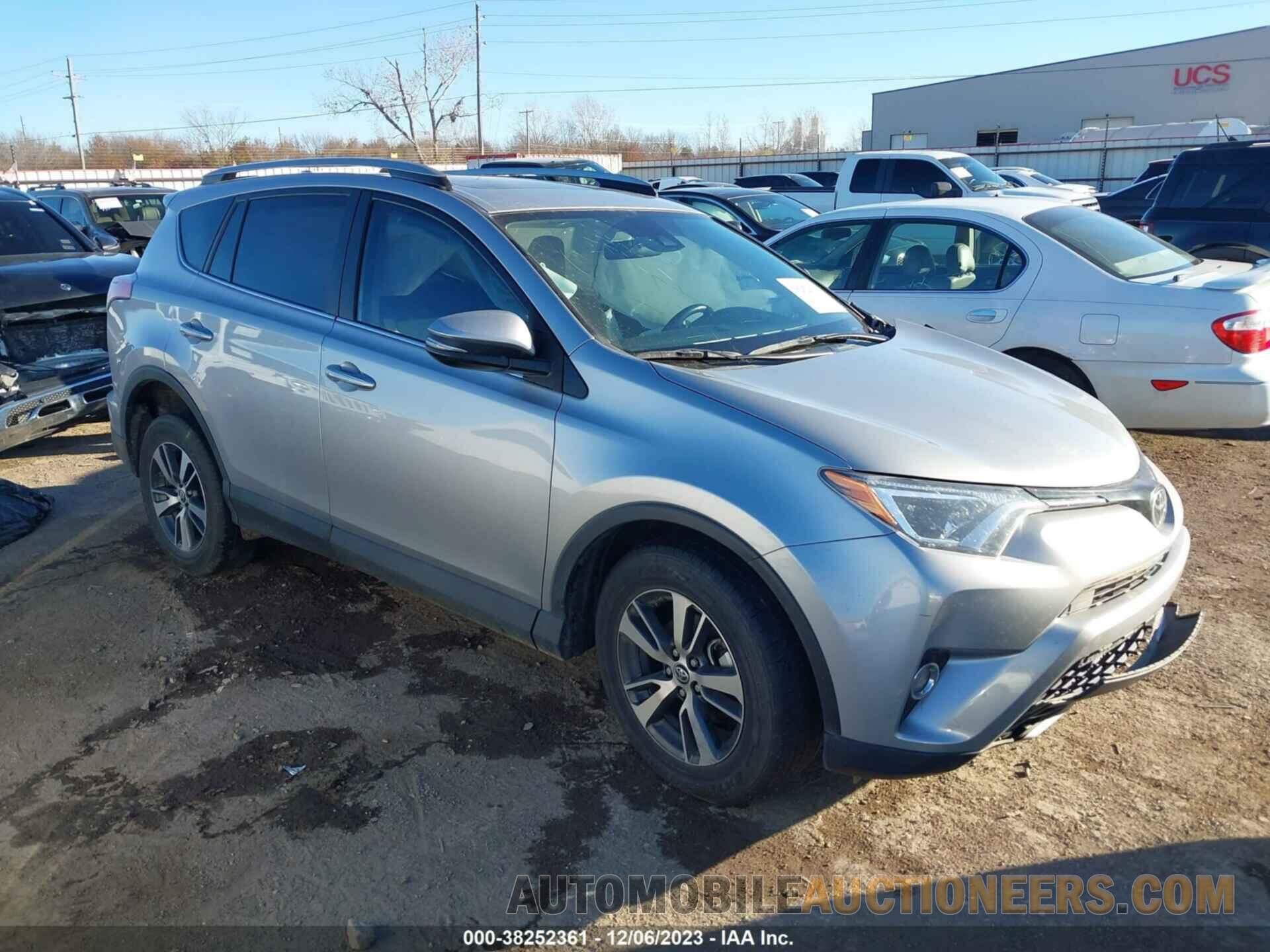 2T3WFREV4JW484365 TOYOTA RAV4 2018