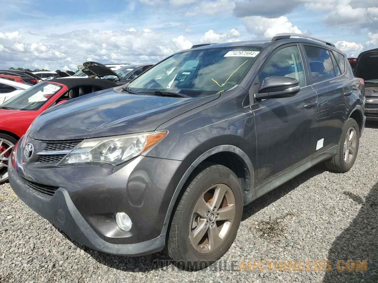 2T3WFREV5FW142141 TOYOTA RAV4 2015