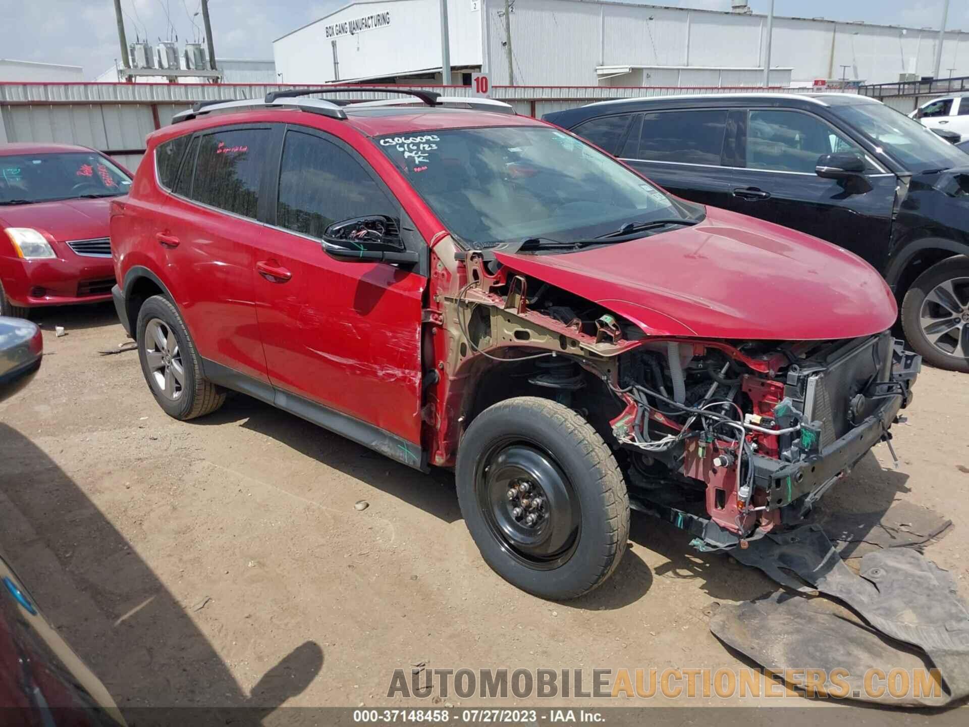 2T3WFREV5FW154676 TOYOTA RAV4 2015