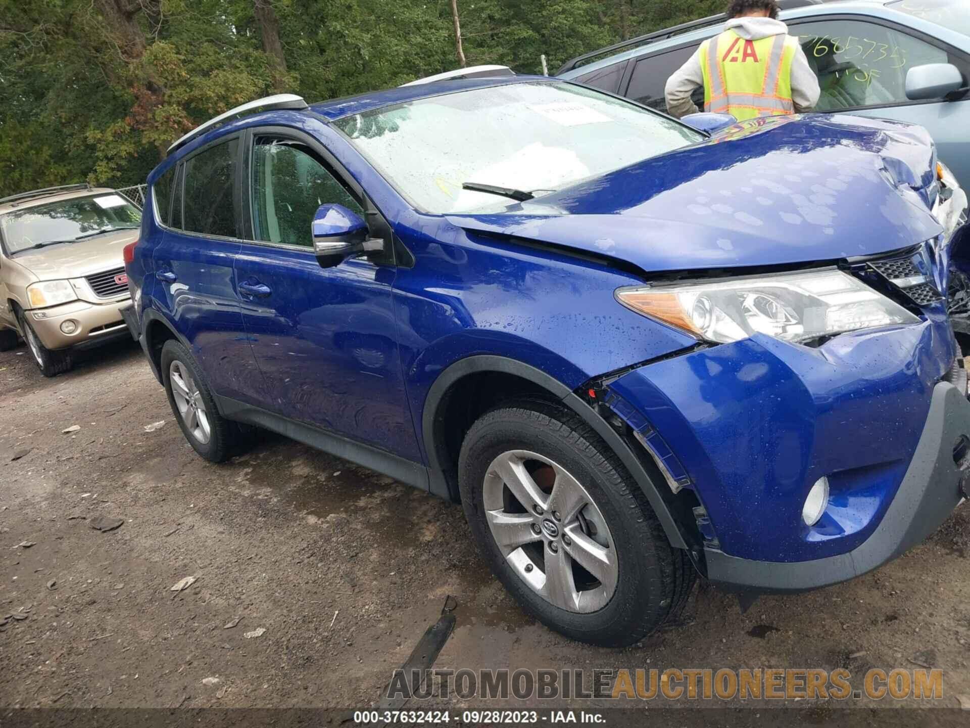 2T3WFREV5FW167427 TOYOTA RAV4 2015