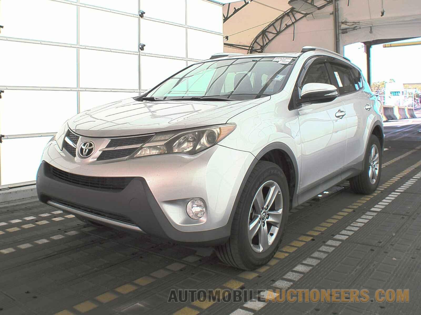 2T3WFREV5FW224533 Toyota RAV4 2015